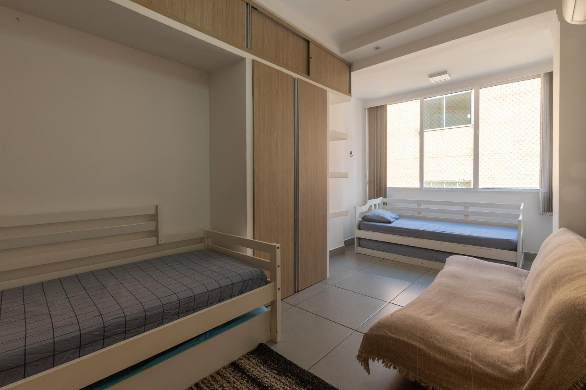 Apto Luxuoso Enseada กัวรูจา ภายนอก รูปภาพ