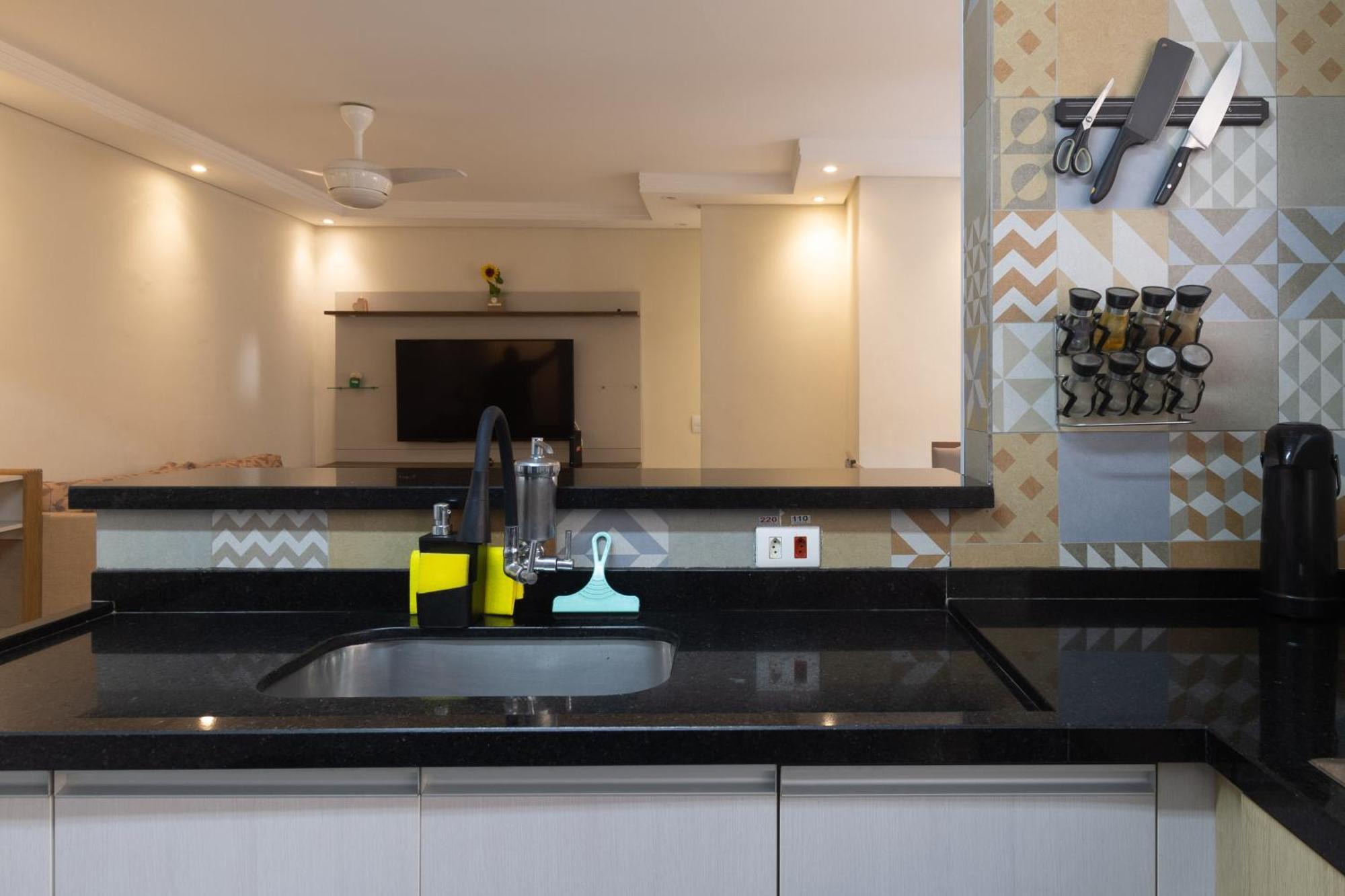 Apto Luxuoso Enseada กัวรูจา ภายนอก รูปภาพ